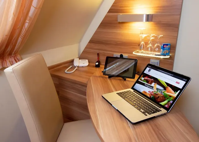 Burgschaenke, & Restaurant - E-mobilitaet Ladestationen Fuer Elektroautos Otel 3*